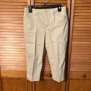 St. John’s Bay capri; size 8; light tan